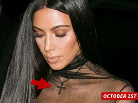 Tìm thấy mặt dây chuyền hơn 700 triệu của Kim Kardashian?